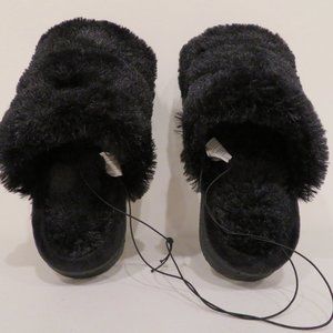 Women Small Black Slip-on Slippers Cozy Mountain Memory Foam Rubber Sole New